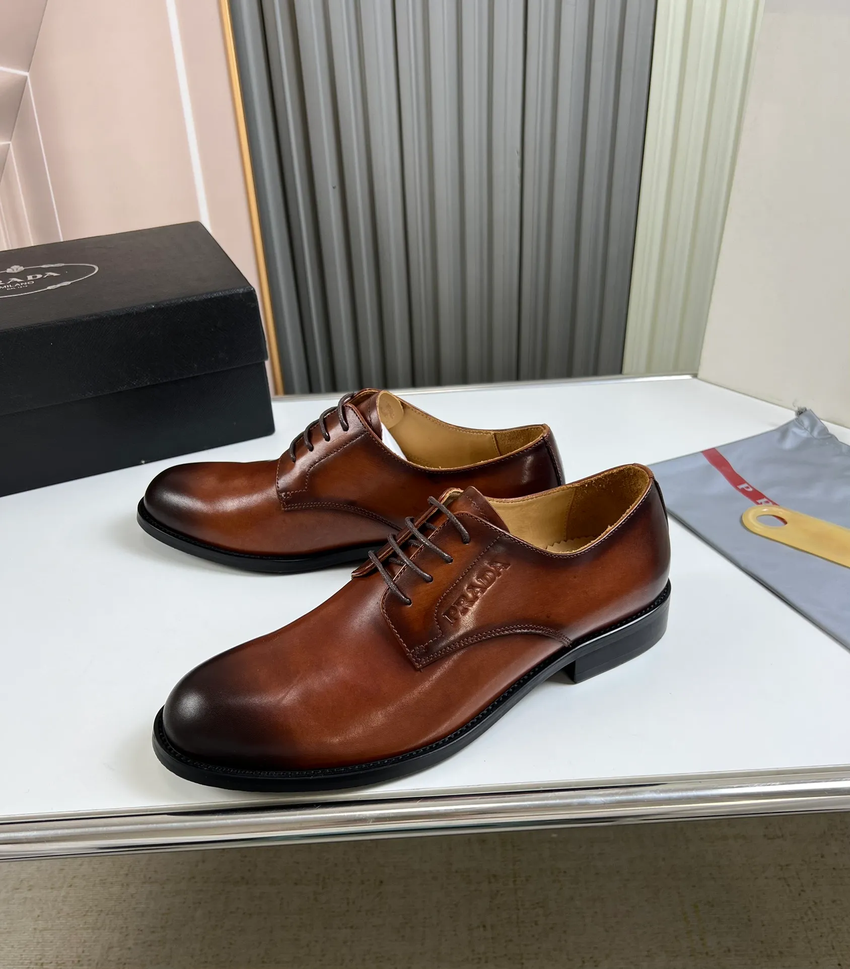 Men's shoes 💰520💰 Prada.PRADA men's business casual leather shoes, 1:1 shipment ⬆️Luxury and noble 👞All imported original brand leather, just to create a more comfortable wearing experience, upper: original open edge beaded cowhide ➕Imported full cow lining, original outsole ✔️36-45 (45 non-returnable)